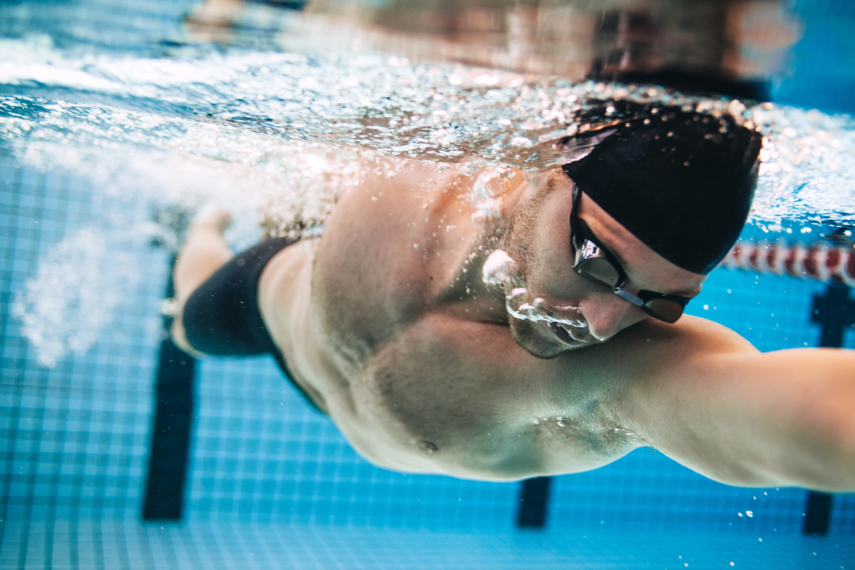 Swimming vs. Rowing: Which is Better for You?