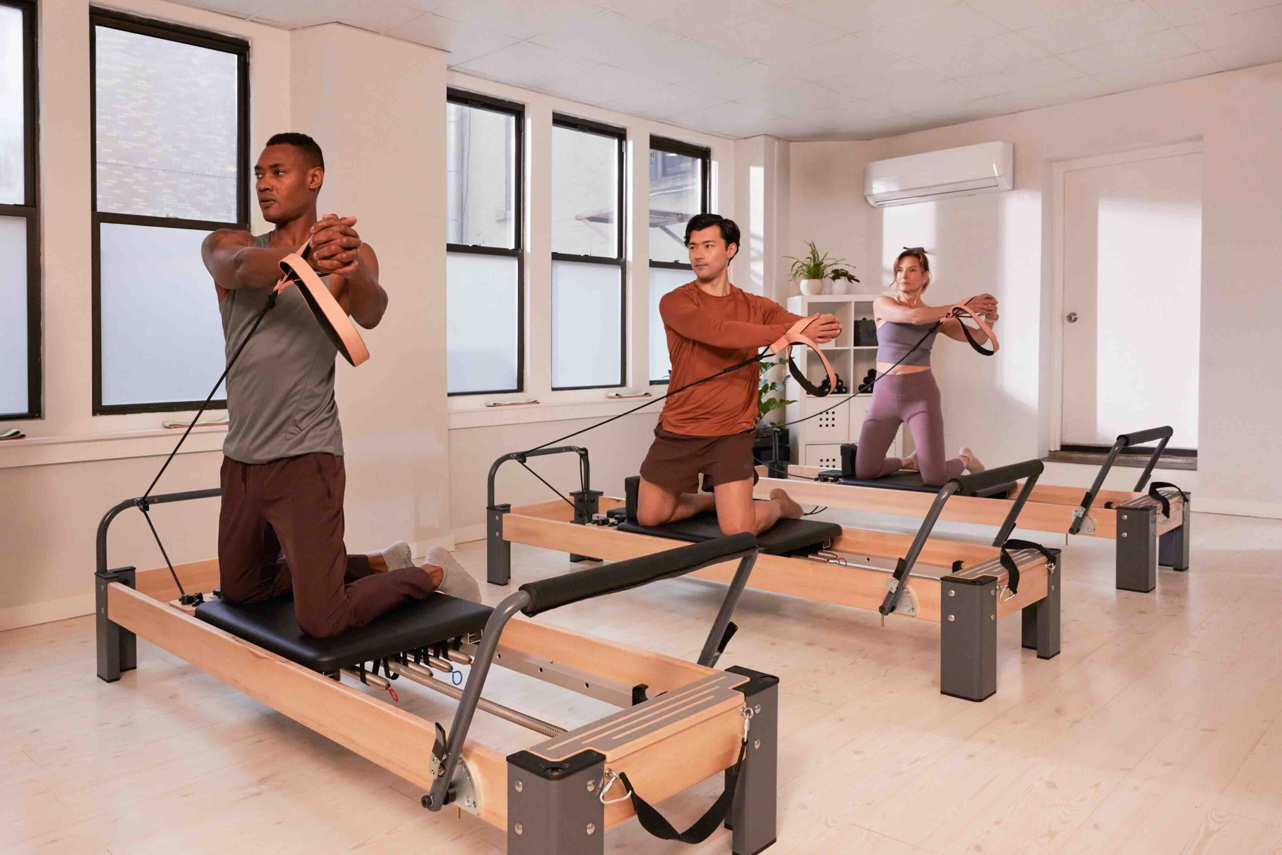 Pilates Workout Reformer: Pilates Mat Exercises: Beginner